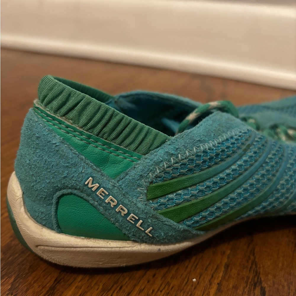 Merrell Turquoise and Cream Athletic Shoes - Picture 2 of 8